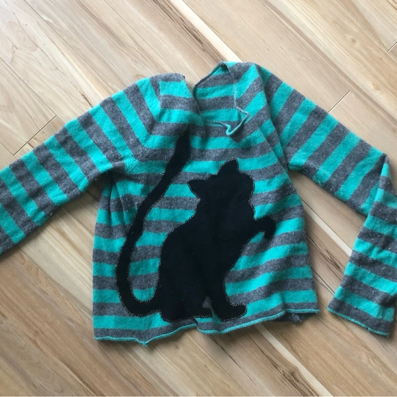 Adorable striped wooly Halloween 🎃 sweater - Picture 4 of 9